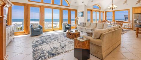 Smart TV, videojuegos, reproductor de DVD y futbolito