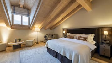 Attic Deluxe | Lakens van Egyptisch katoen, luxe beddengoed, een minibar