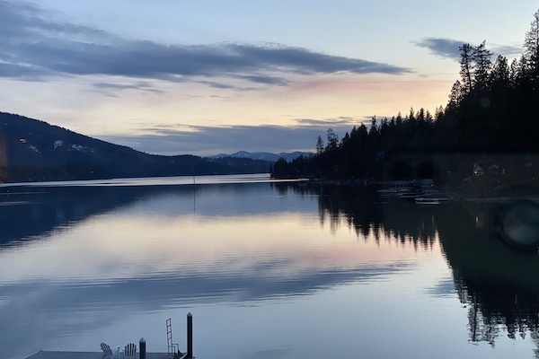 Experience quieter and more affordable stays at the lake from Sunday to Tuesday.