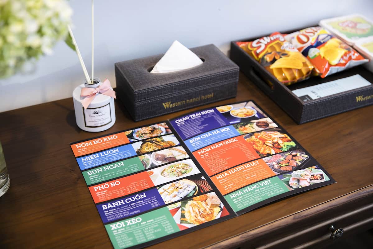 Studio | In-room dining