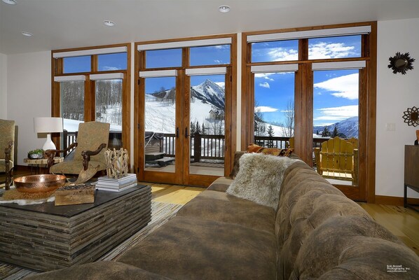 Tv, pejs, videospil, dvd-afspiller