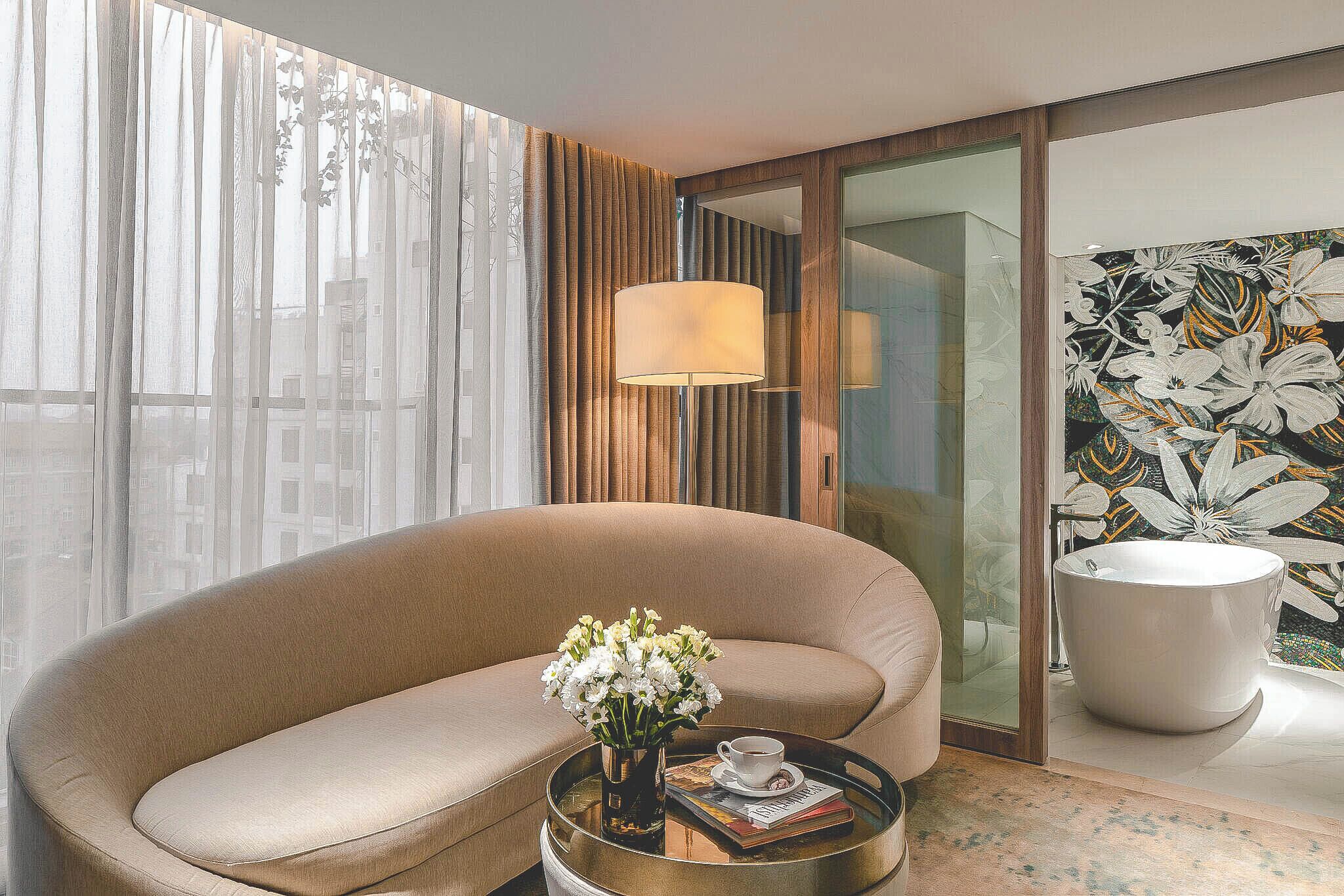 sky executive suite | minibar, in-room safe, desk, blackout curtains