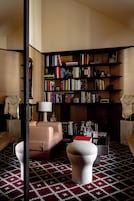 Suite | Living area | 20-inch flat-screen TV with cable channels, TV