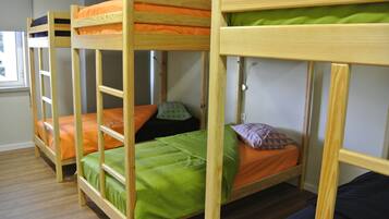 Asrama Umum, asrama campuran, kamar mandi umum (1 Bed in a 6-Bed Dorm) | Wi-Fi gratis dan seprai linen