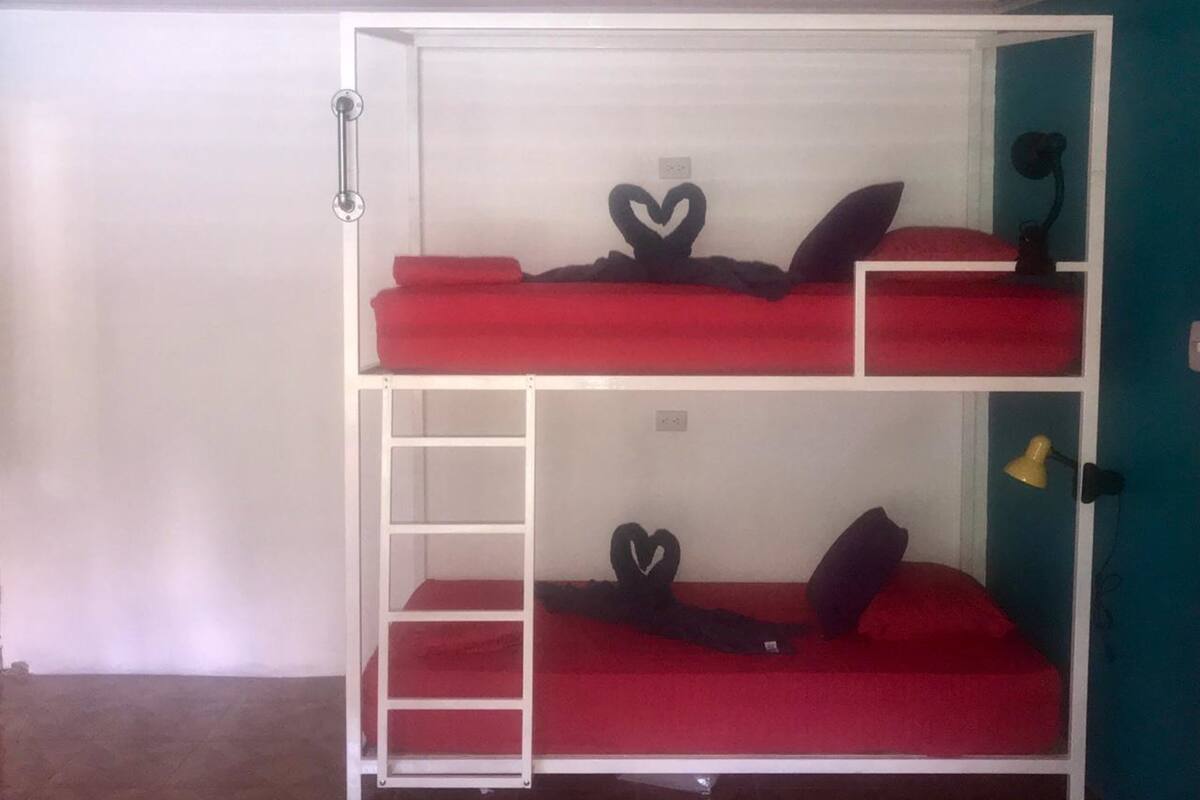 Family Double Room, Shared Bathroom | WiFi (free), bed sheets