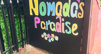 Nomadas Paradise House