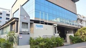 Front of property - Oyster Hotel (Surat)
