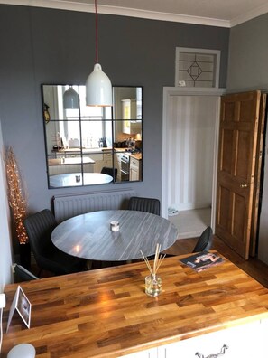 Oven - 2 Bedroom Flat In the Centre of Stockbridge (Edinburgh)