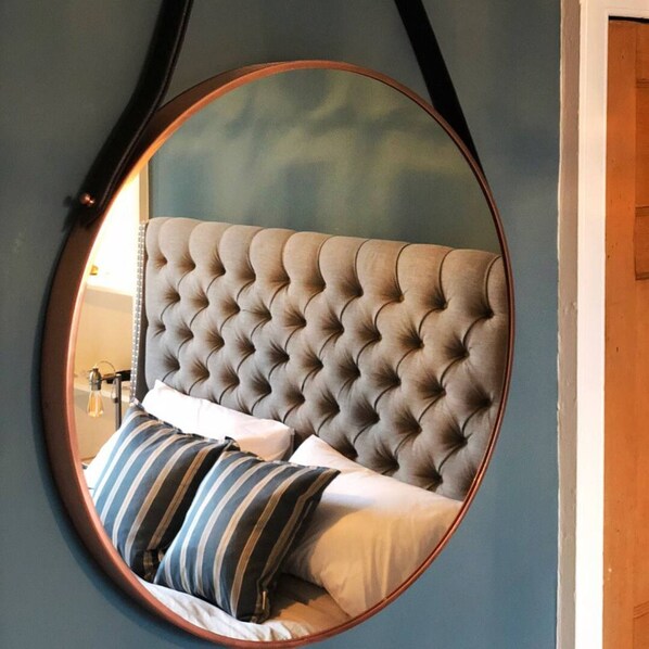 2 bedrooms, bed sheets - 2 Bedroom Flat In the Centre of Stockbridge (Edinburgh)