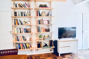 Interior - Cozy 1 Bedroom Apartment in Oranjezicht (Cape Town)