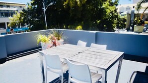 Balcony - Cozy 1 Bedroom Apartment in Oranjezicht (Cape Town)