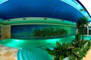 Indoor pool - Willa Różana - Ormonde Resorts (Naleczow)