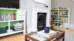 Interior - 2 Bedroom House in Islington (London)
