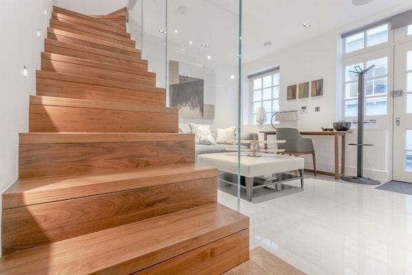 Staircase - Mayfair 1 Bedroom Flat (London)