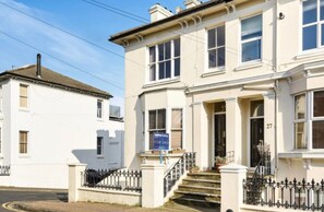 아파트 (1 Bedroom) | 외관