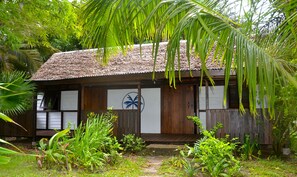 Familienbungalow (4 pax) | Zimmersafe, Schreibtisch, kostenlose Babybetten, Zustellbetten