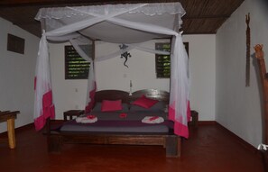 Family Bungalow (5 pax) | In-room safe, desk, free cots/infant beds, rollaway beds