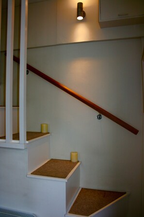 Staircase - Studio Flat Near Primrose Hill (London)
