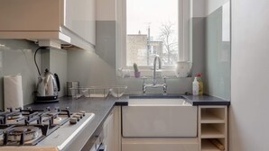 Leilighet (1 Bedroom) | Eget kjøkken | Kaffetrakter/tekoker, kjøleskap, ovn og kokeplater