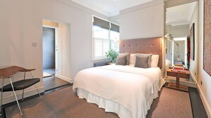 Apartment (3 Bedrooms)