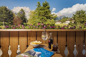 Deluxe Pomagagnon | Vue sur les montagnes