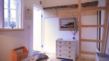 Basic Double Room (Sleeping Loft) | Bed sheets, wheelchair access