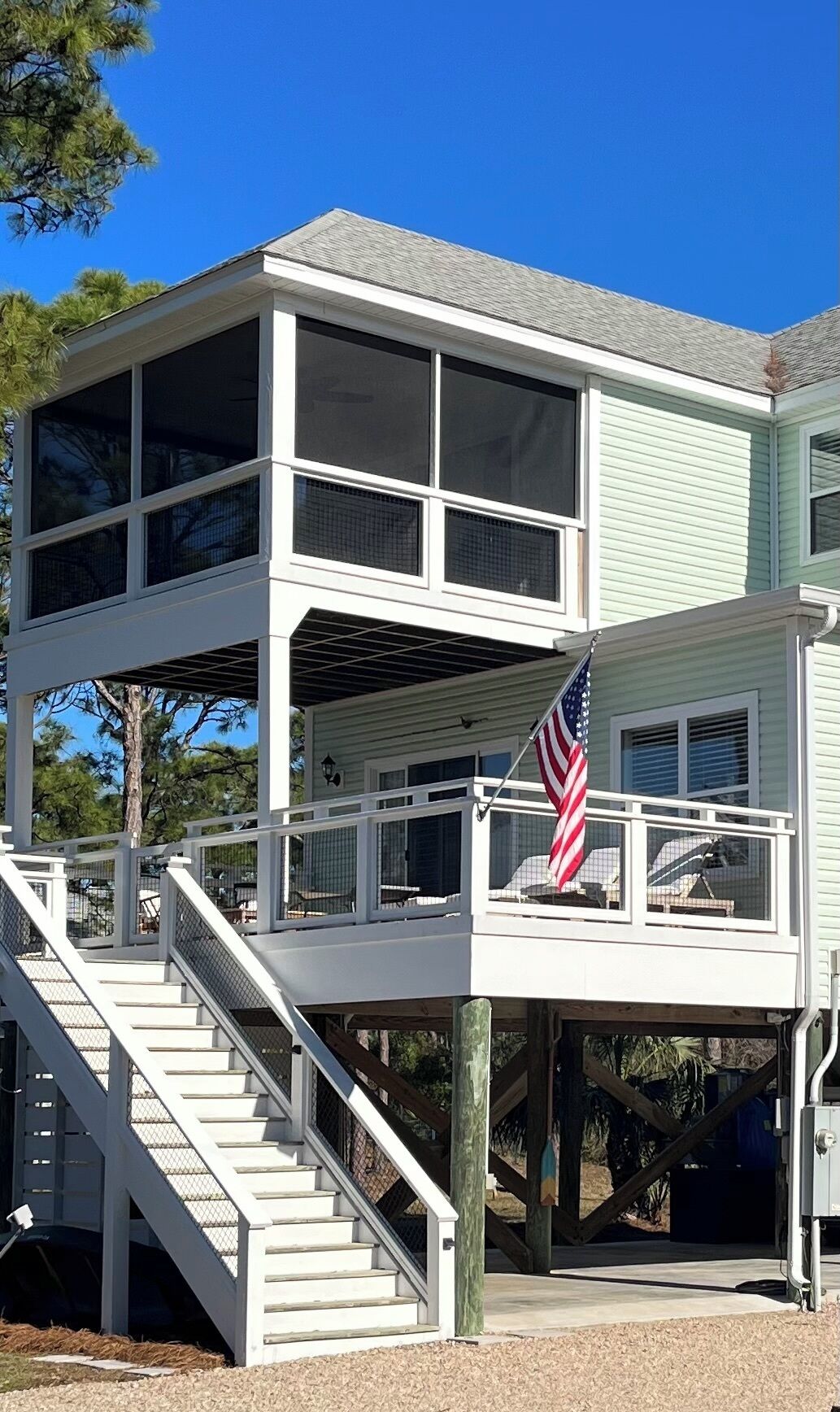 Bay Breezes on the screen porch : sunshine & sunset on the deck!  
