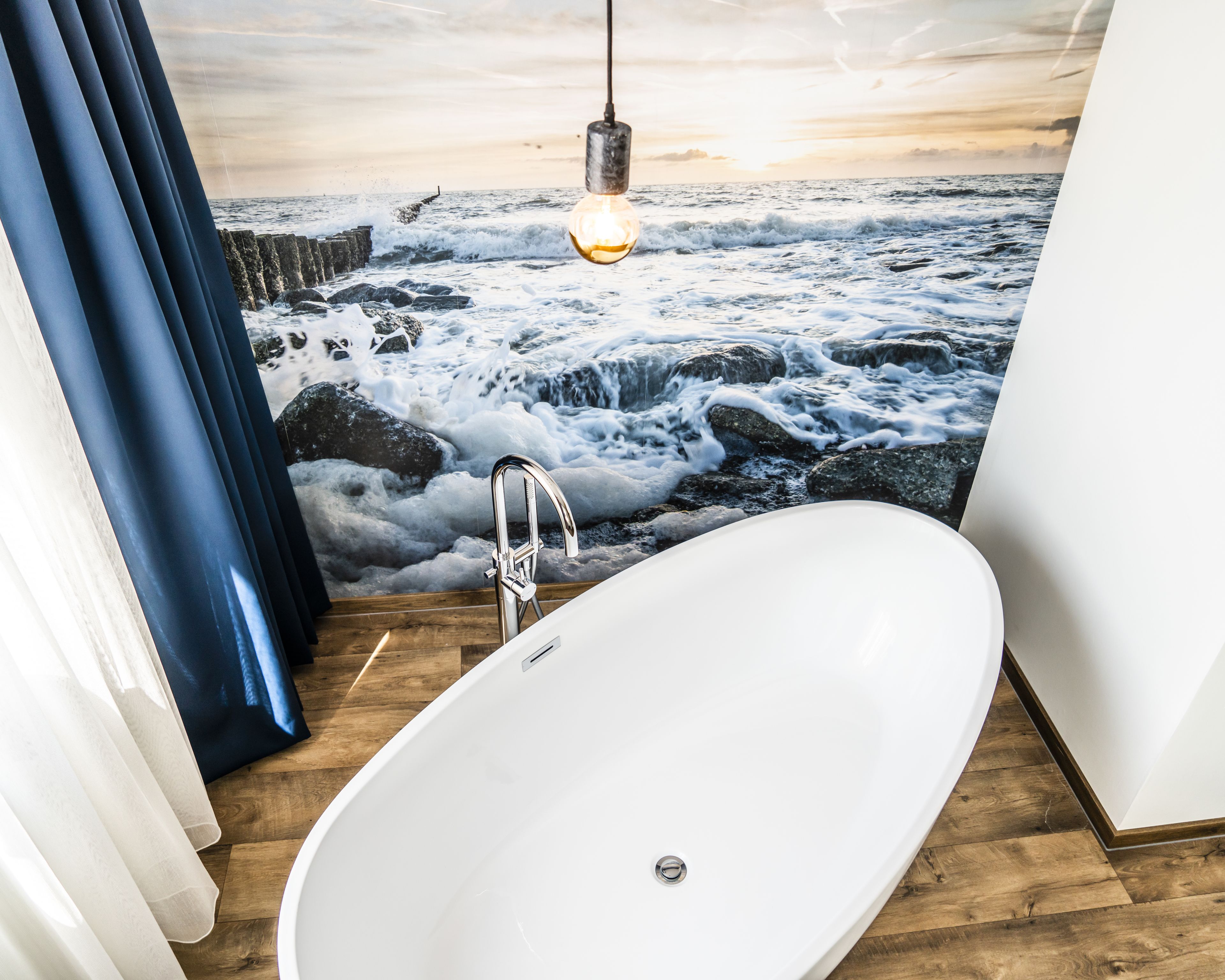 suite | 1 bedroom, in-room safe, individually decorated, desk