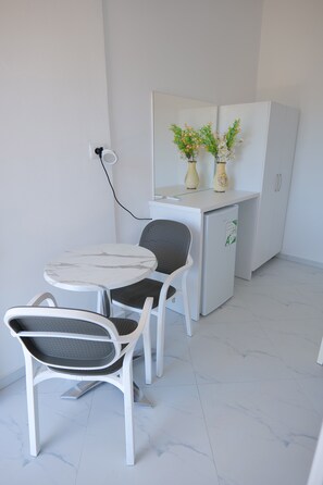 Studio Apartment  | Dining room - Vila Klevis (Sarandë)