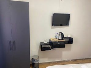 Standard Double or Twin Room | Desk, iron/ironing board - Hotel Baghan (Ortaca)