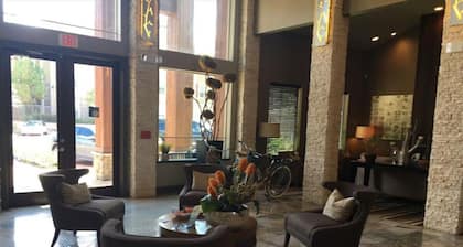 Spacious 1 Bedroom / 1 Bath condo in The Woodlands