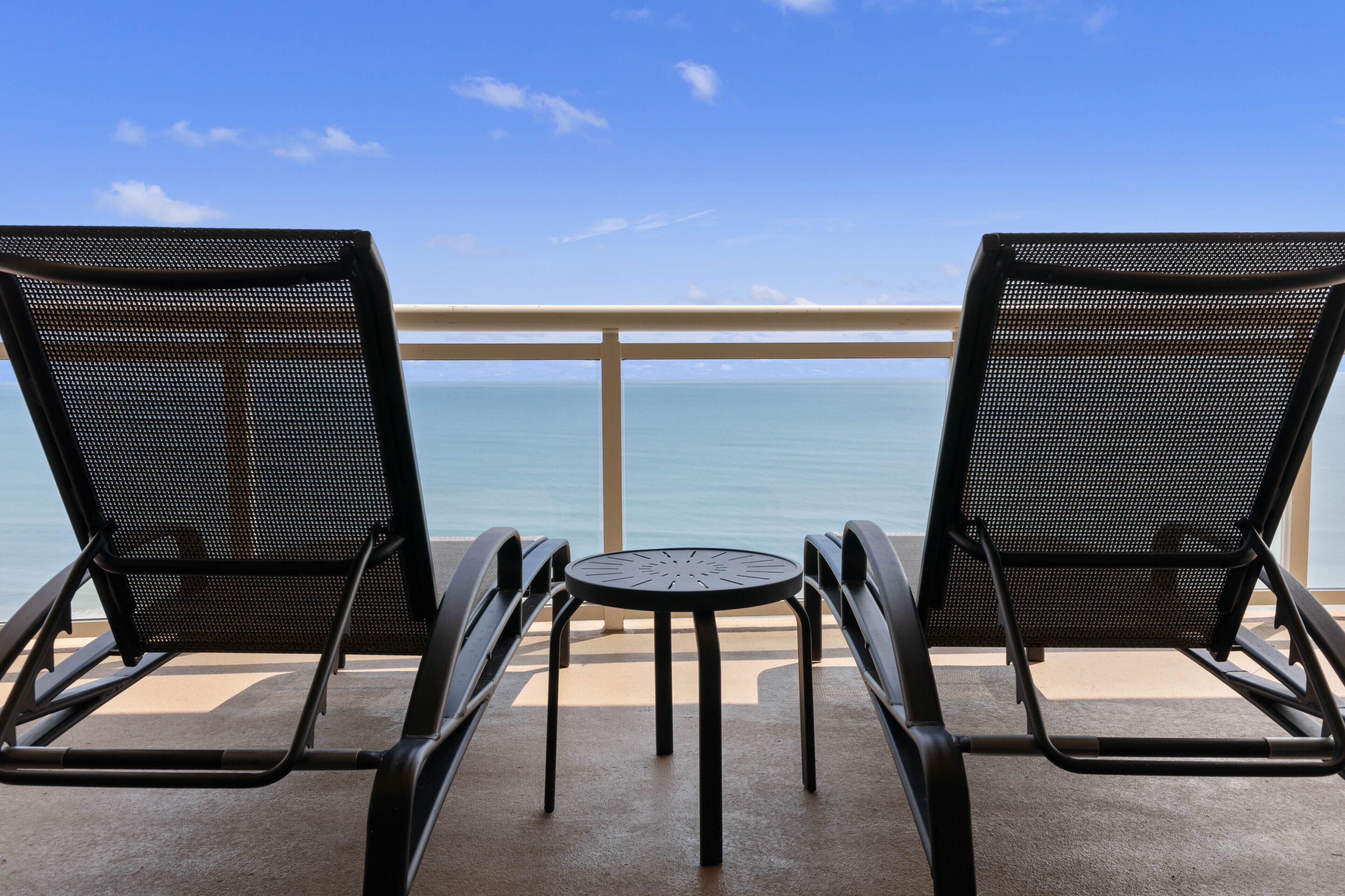 Ocean Vistas 1106 Ocean Ft 3 Bed 3.5 Bath Luxury