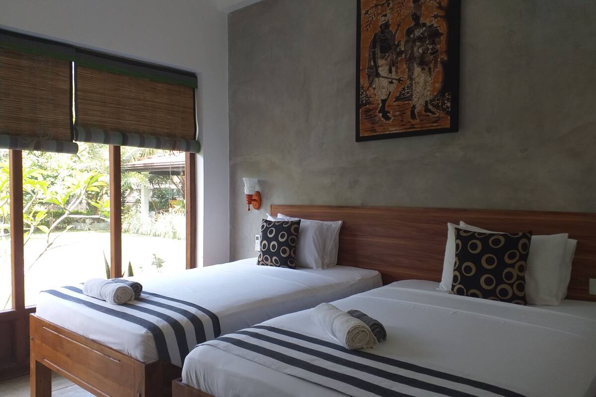 Phòng 3 Deluxe, 3 giường đơn | Minibar, truy cập Internet không dây miễn phí, bộ trải giường 
