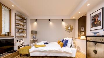 Desk, iron/ironing board, free WiFi, bed sheets