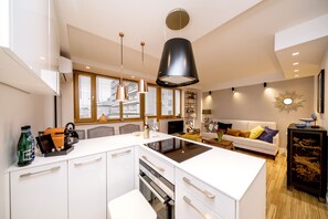 Premium Apartment | Private kitchenette | Fridge, oven, stovetop, dishwasher - Golden Apartament by Your Freedom (Warsaw)