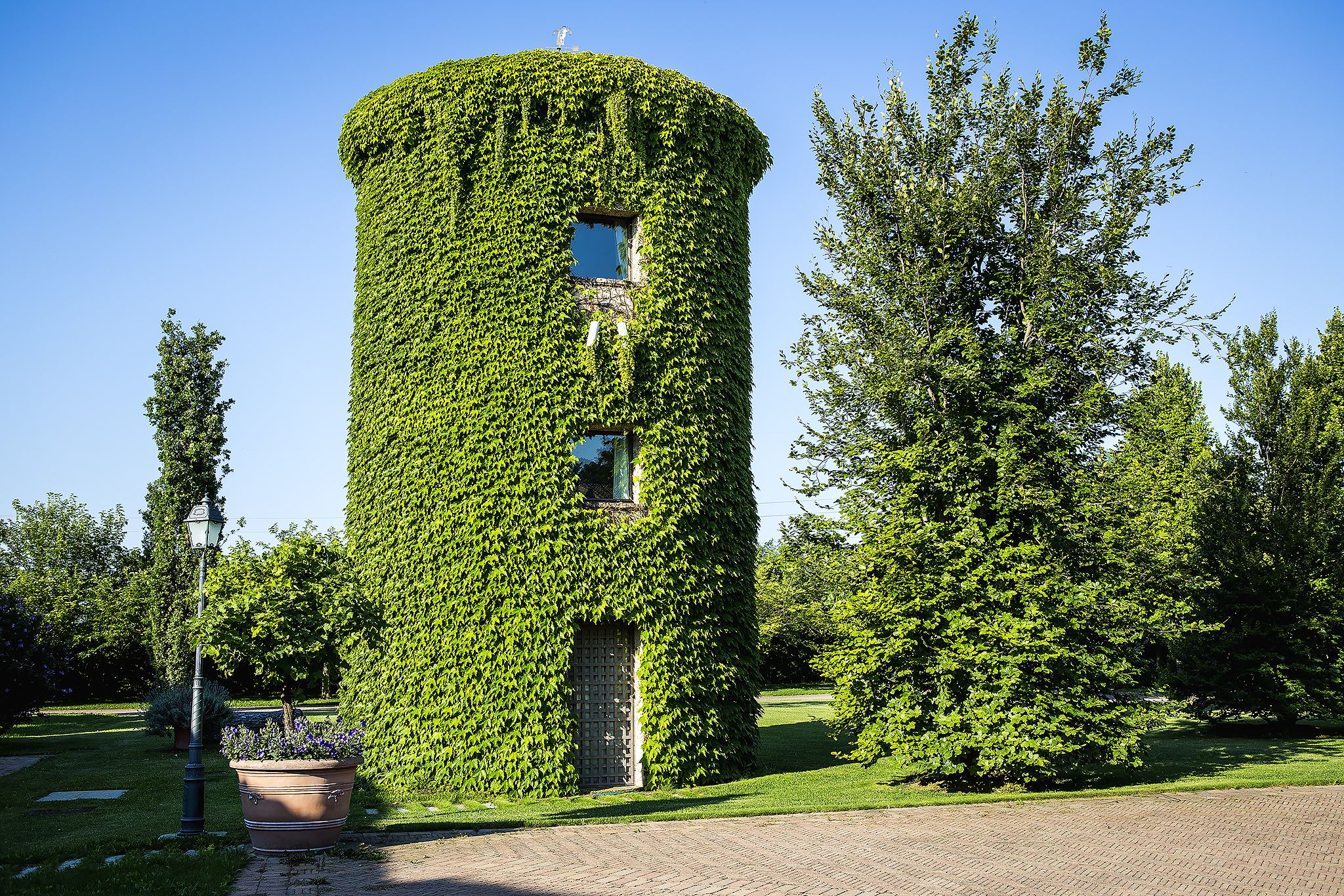 suite | 1 bedroom, hypo-allergenic bedding, individually decorated