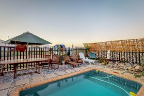 Seasonal outdoor pool - Seeberg Cottage B Hermanus (Hermanus)