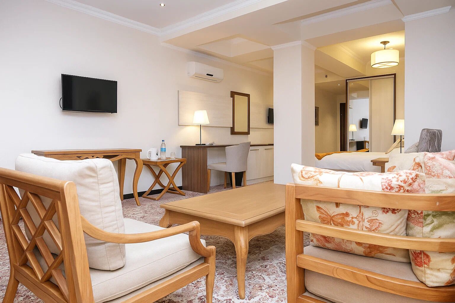 junior suite | living area | led tv