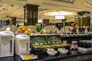 Colazione a buffet inclusa, servita tutte le mattine 