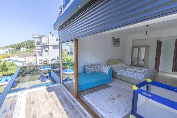 Villa, 3 Bedrooms | 3 bedrooms, desk, iron/ironing board, free WiFi