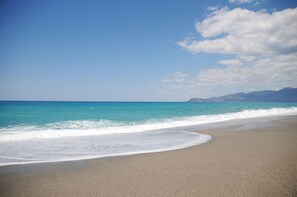 Privatstrand, weißer Sandstrand, kostenloser Shuttle zum Strand