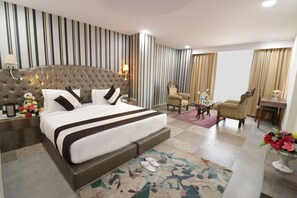 Caja de seguridad en la habitación y camas plegables/adicionales 