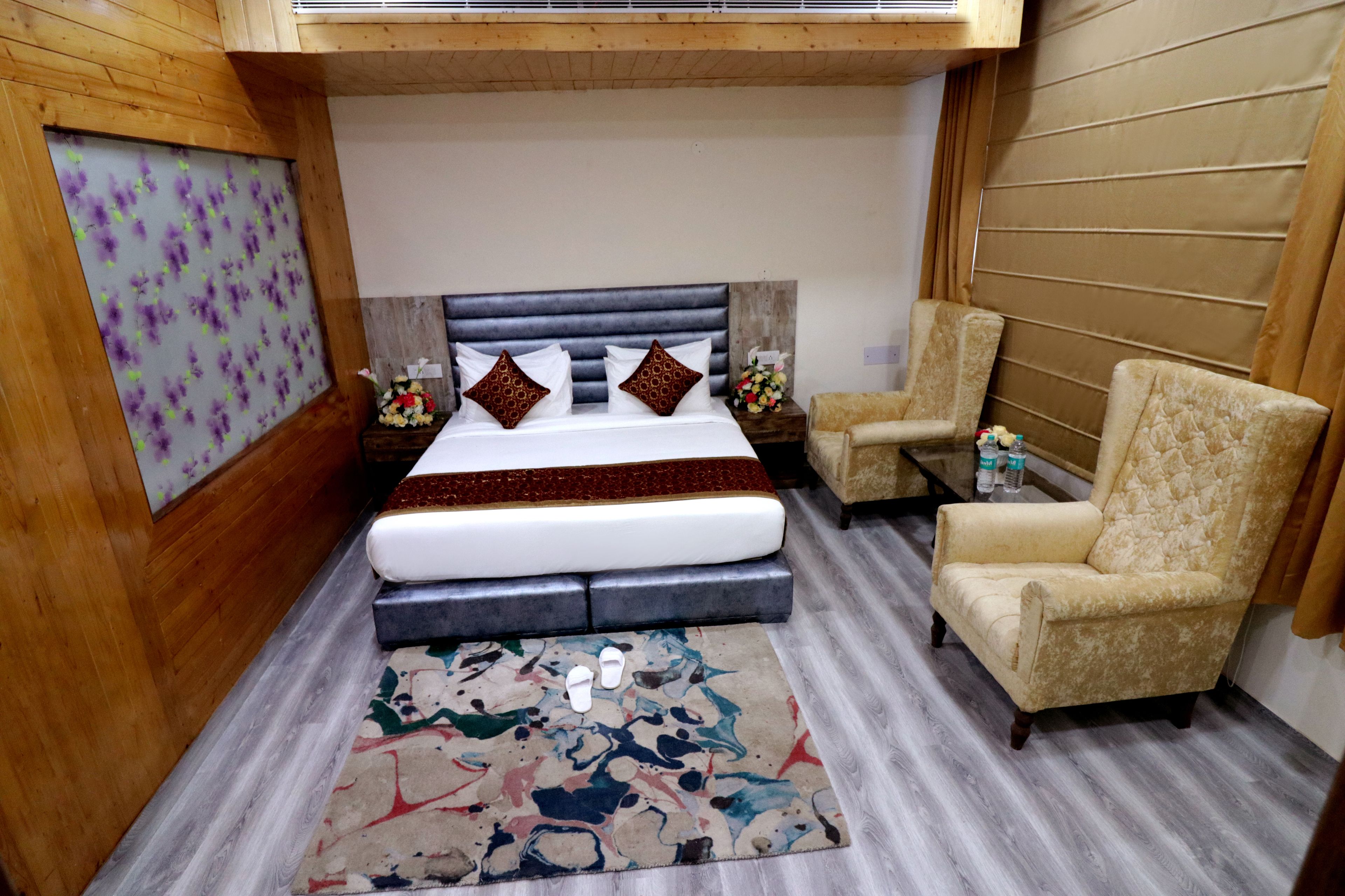 royal suite | living room | led tv