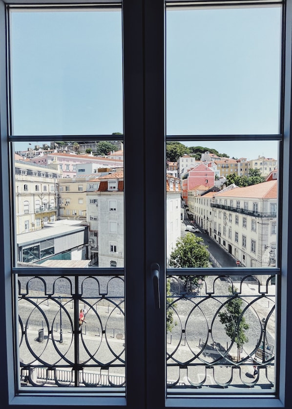 Balcony - Esqina Cosmopolitan Lodge (Lisbon)