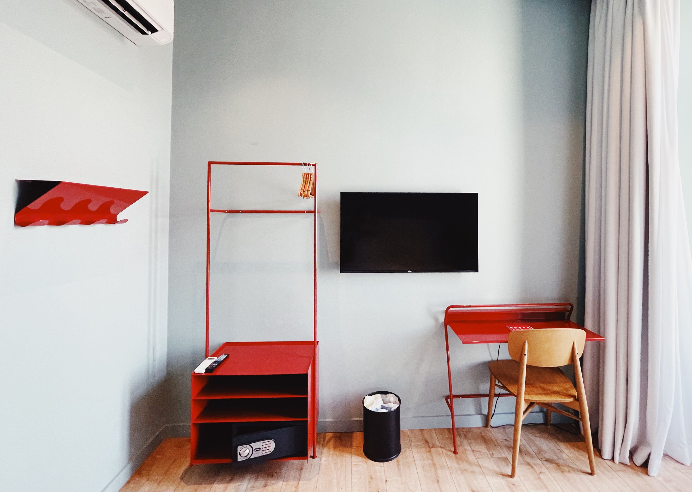 in-room safe, blackout curtains, soundproofing, iron/ironing board