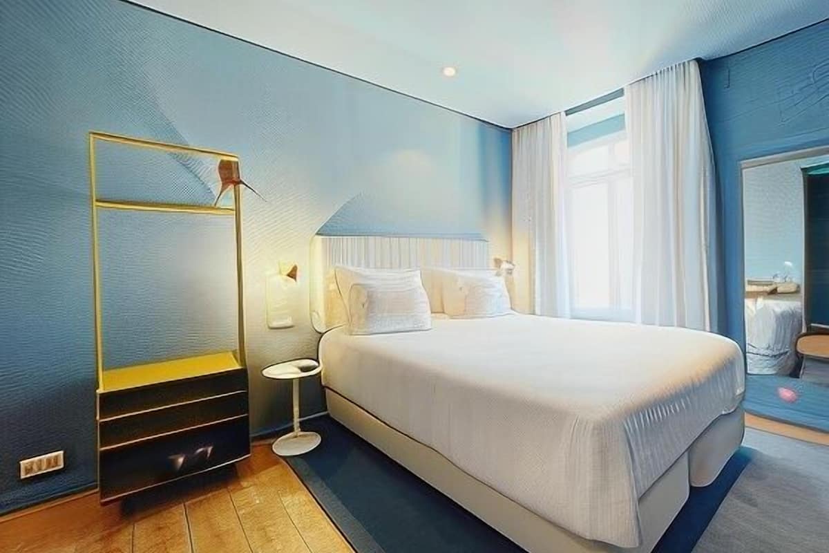 In-room safe, blackout drapes, soundproofing, iron/ironing board
