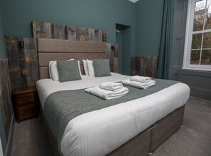 Ropa de cama de alta calidad y cortinas blackout