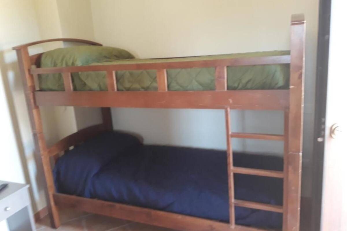 Habitación doble, vista al jardín | Ropa de cama