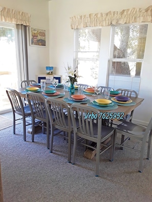 Dining - Location!  2 Min Walk to Beach  WaterPark Splash Pad New Reno  (Myrtle Beach)
