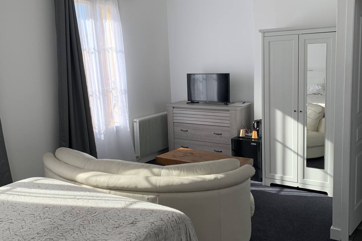 double room, 1 double bed, pool view | minibar, blackout curtains, iron/ironing board, free wifi